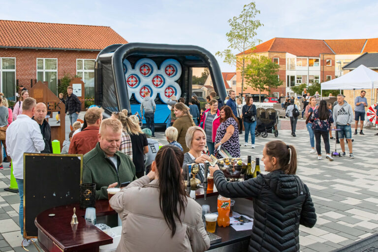 Laves til cover billeder til Hj